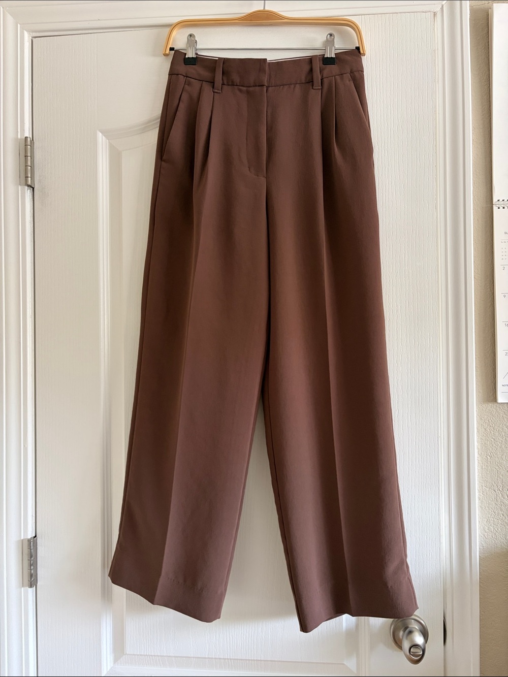 ARITZIA WILFRED Effortless Pants Brown Wide-Leg Women's Trousers Size 4